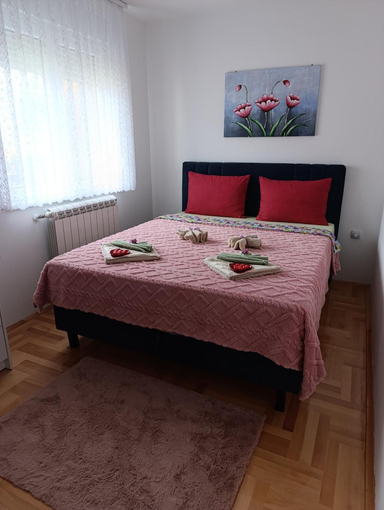 Apartman Lara Pirot Ngoại thất bức ảnh