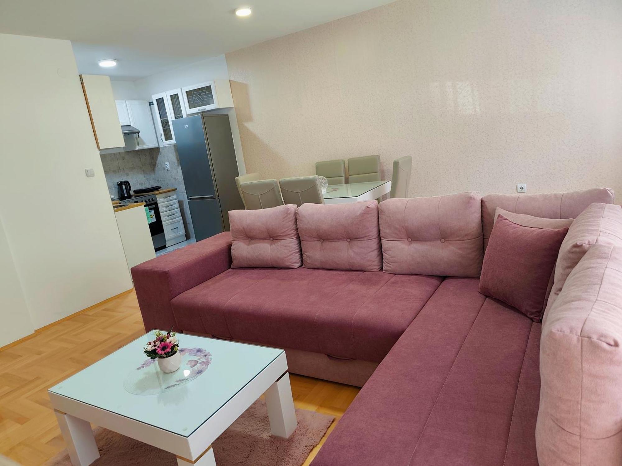 Apartman Lara Pirot Ngoại thất bức ảnh