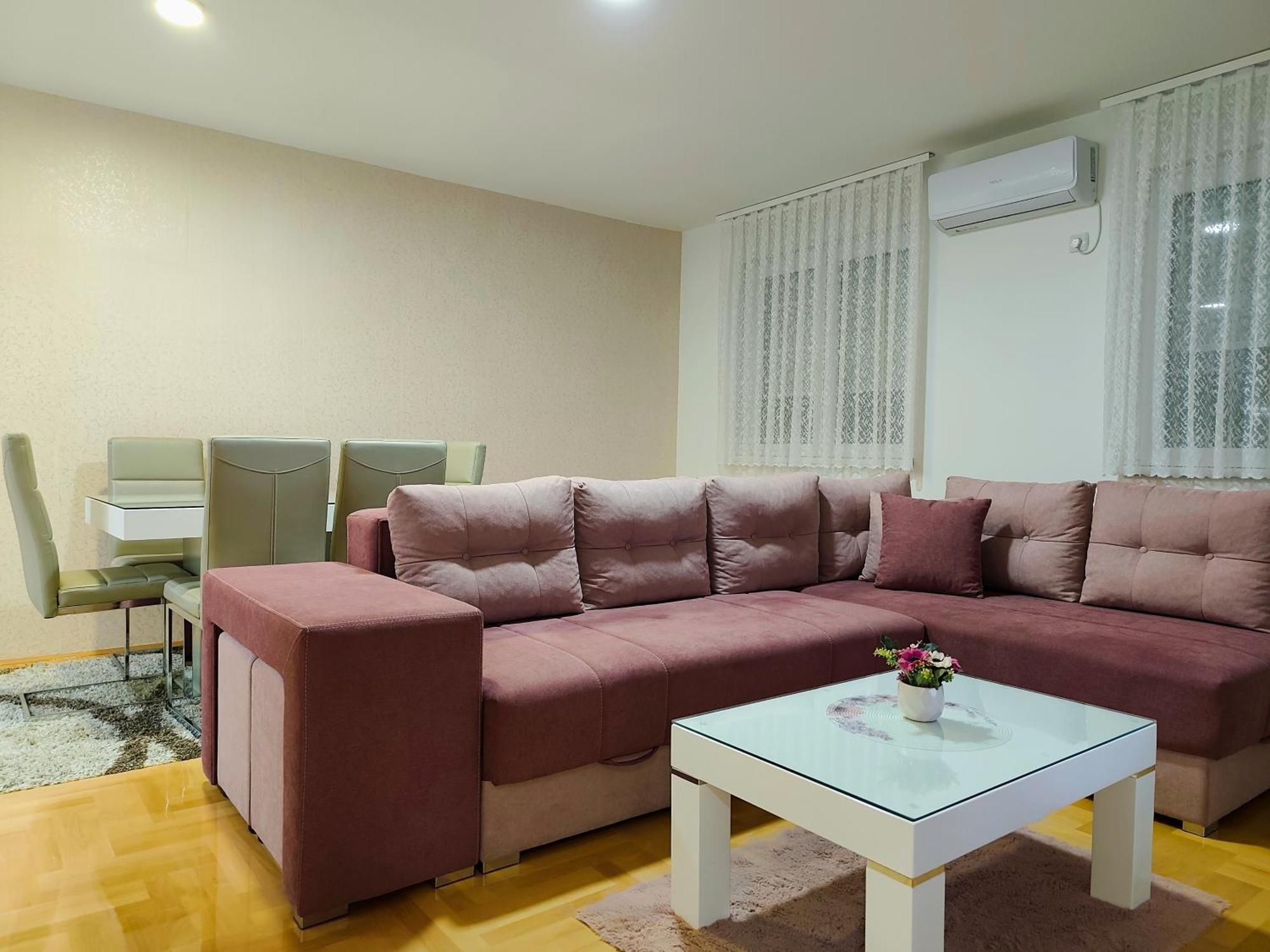 Apartman Lara Pirot Ngoại thất bức ảnh